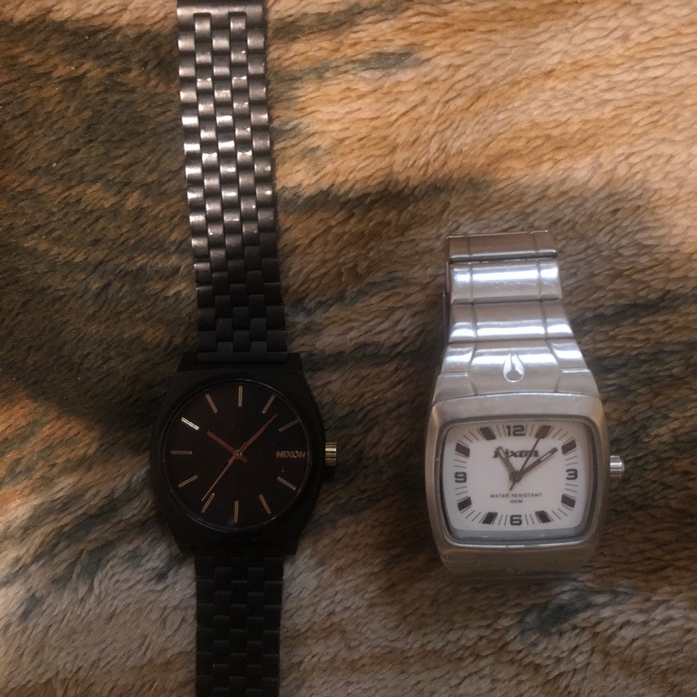 6 Nixon watches in working condition!